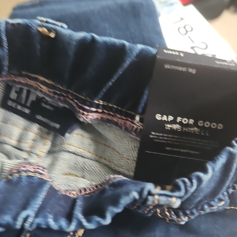 NWT GAP Toddler Jeggings – 2T Dark Blue, High Stretch - Picture 3 of 3